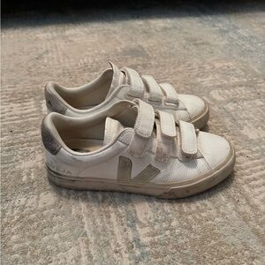 Veja sneakers
